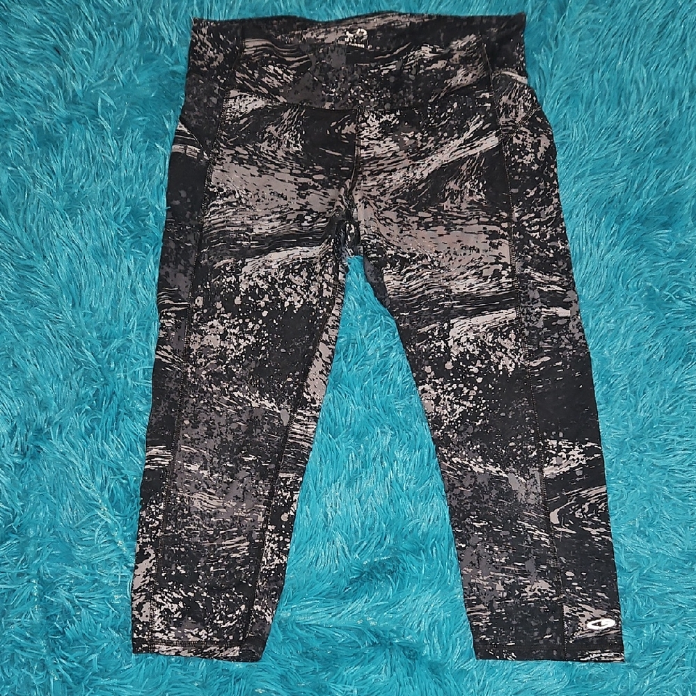 Athletic Black & Gray Marble Crop Leggings